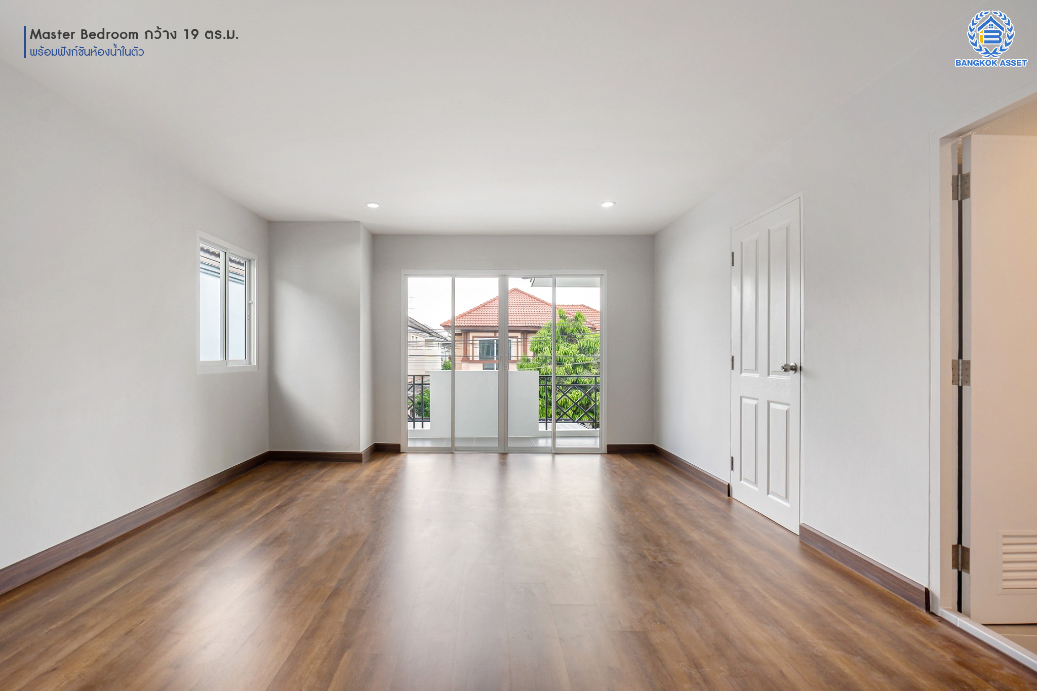 บ้านมือสองตกแต่งใหม่ ม.เพชรวัฒนะ เลียบคลองประปา บ้านเดี่ยว เนื้อที่ 50 ตร.ว. ฟังก์ชันพร้อม 3 ห้องนอน 3 ห้องน้ำ 1 ห้องอเนกประสงค์ จอดรถได้ 1 คัน ภายในตกแต่งดีไซน์ทันสมัย บนทำเลที่เชื่อมต่อถนนแจ้งวัฒนะ, ถนนศรีสมาน, ถนนสรงประภา  เดินทางสะดวก ใกล้ทางด่วน "บางประอิน-ปากเกร็ด" ใกล้รถไฟฟ้าสายสีชมพู "สถานีศรีรัช"